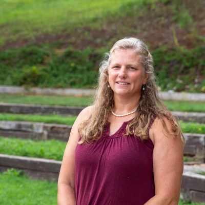 Molly Harned headshot