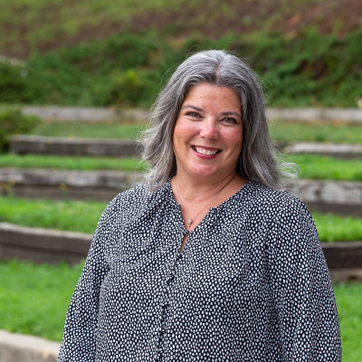 Dr. Shasta Looper headshot